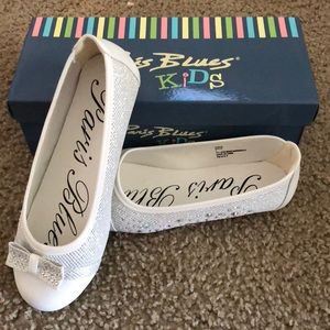 Children’s ballet flats. Never been worn.